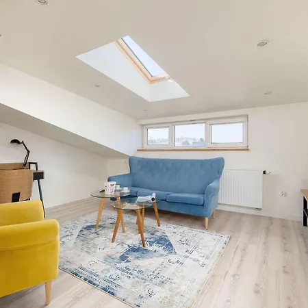 Apartmán Industrialny Na Poddaszu Z Parkingiem By Renters *