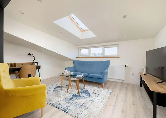 Apartmán Industrialny Na Poddaszu Z Parkingiem By Renters *